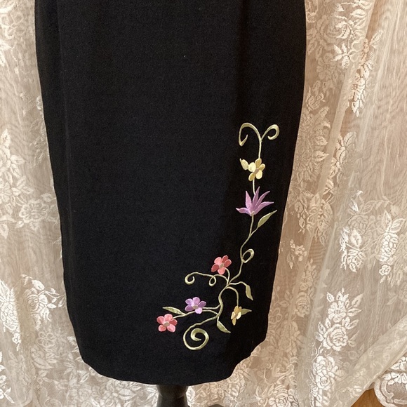 EUC Pretty Periwinkle Sleeveless Women’s Dress Size 8 - Picture 2 of 12